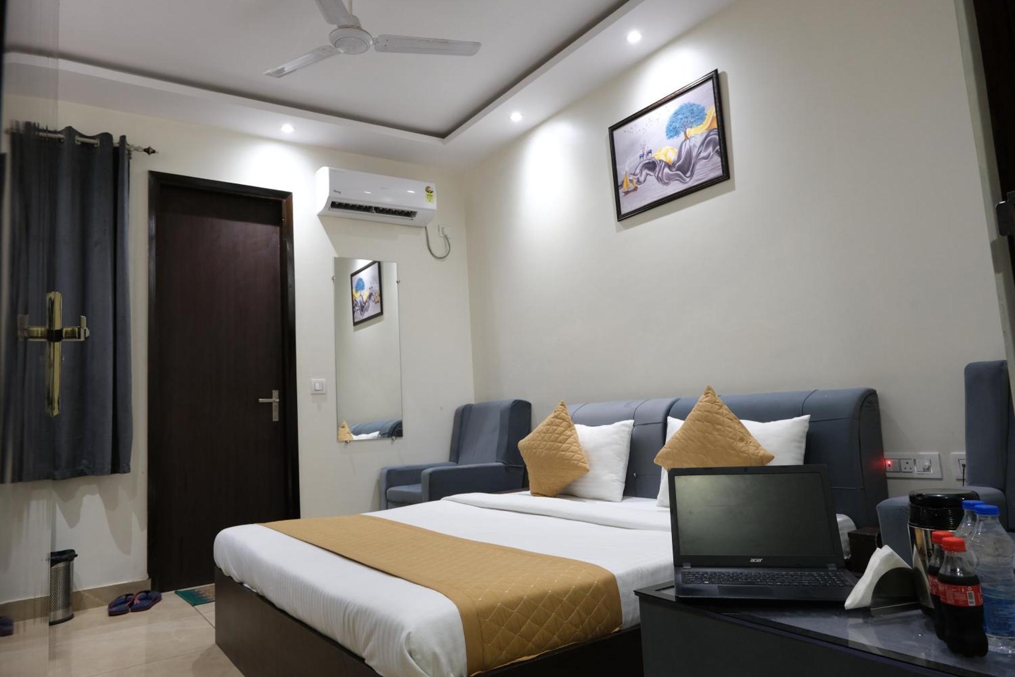 De Hocks Deluxe - Railway Station 4* New Delhi