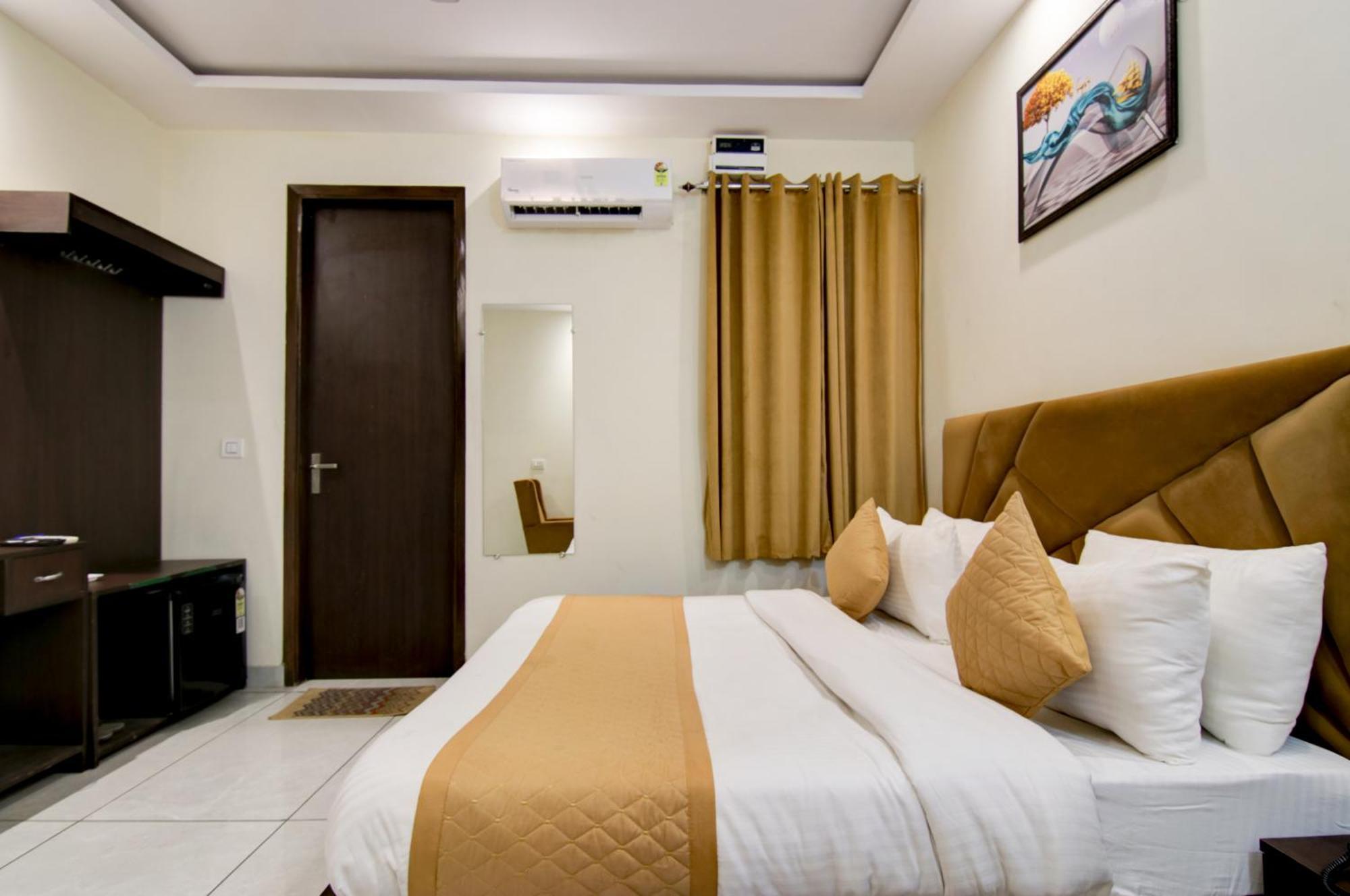 De Hocks Deluxe - Railway Station 4* New Delhi