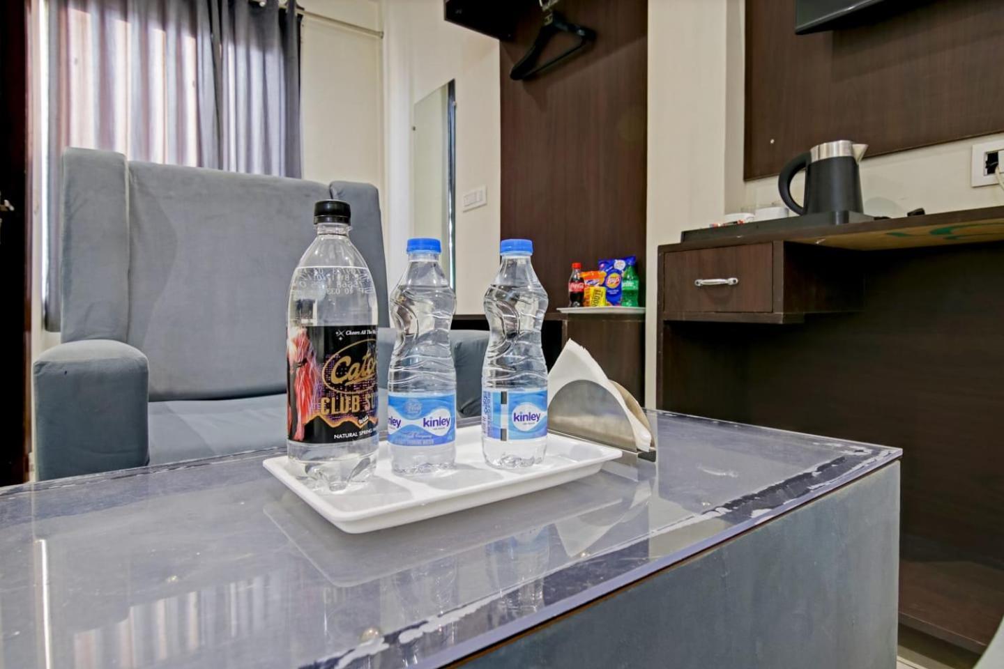 Hotel De Hocks Deluxe - Railway Station New Delhi
